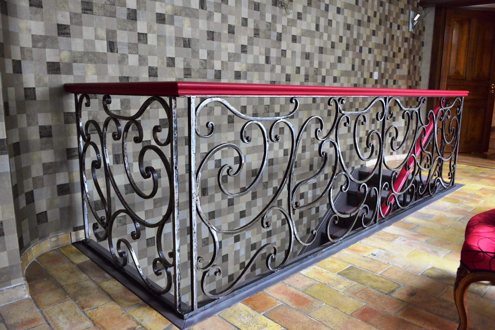 liberté mentale: Barrière intérieure en fer forgé terminée