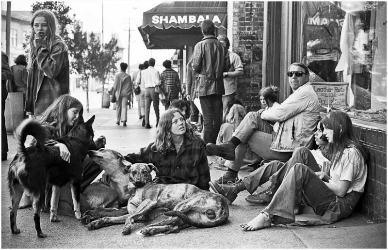 AbakusPlace Photos That Show San Francisco's Hippies In The 1960s