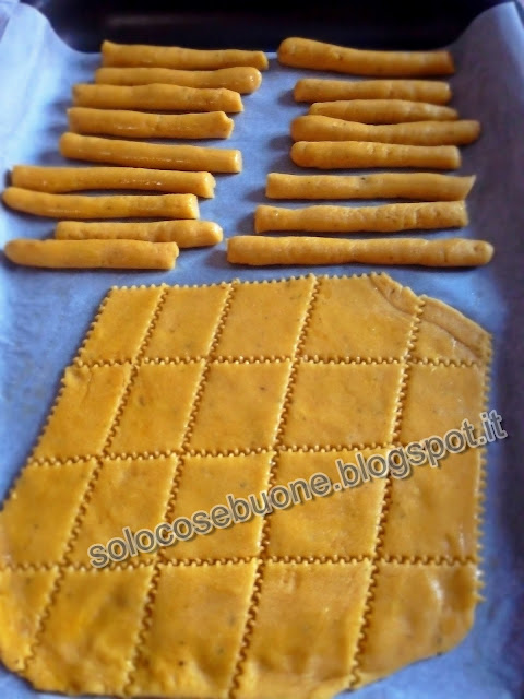 Grissini e sfogliatine con farina di ceci