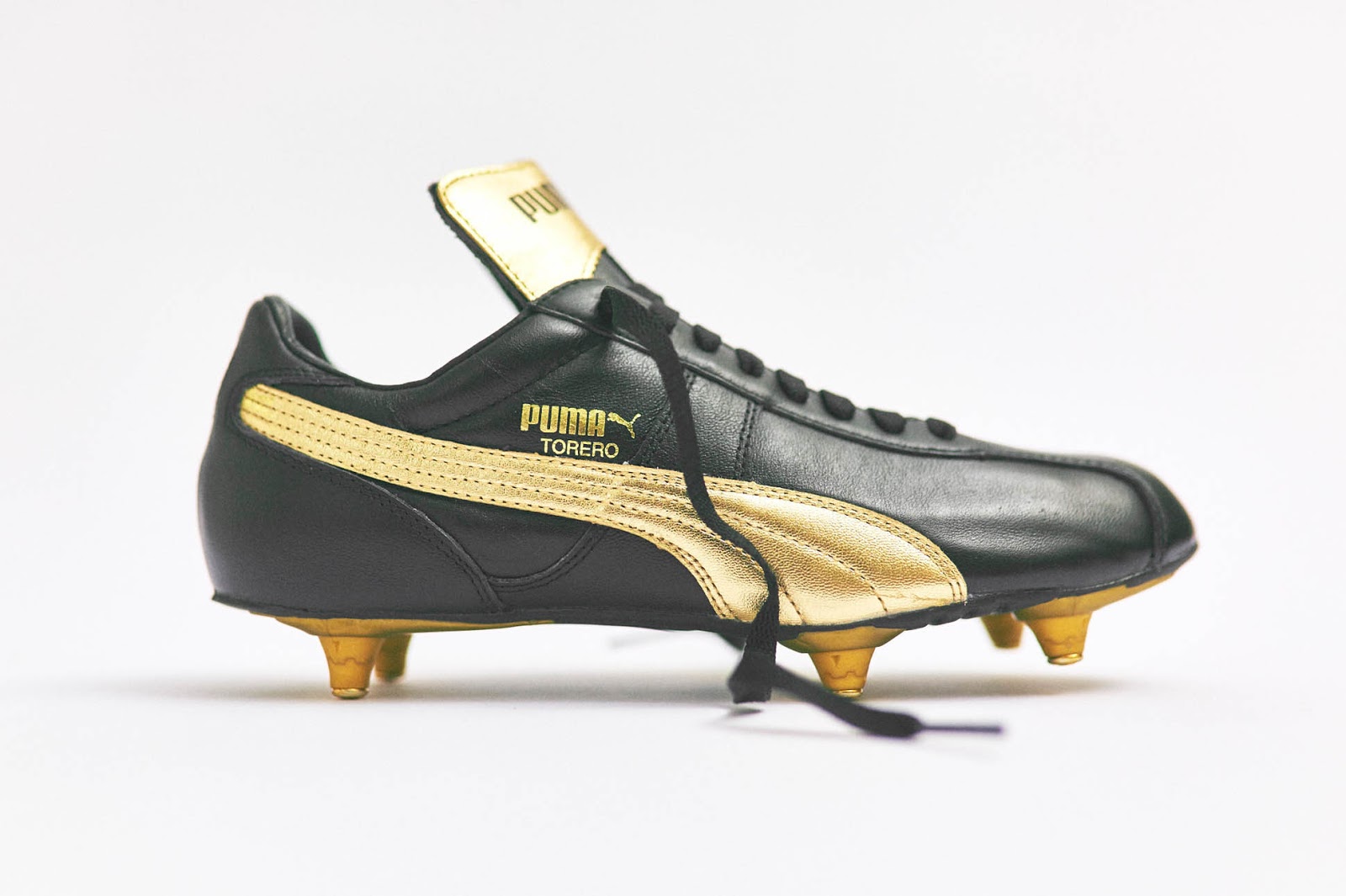 Worn by Maradona Puma ReRelease 35Years Old King Football Boot