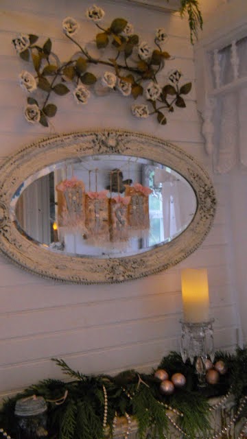 Living Large In Small Spaces - A Tour of Shabby Chic Tiny Retreat - A ...