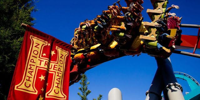 Harry Potter: montanha-russa The Dragon Challenge Harry Potter: montanha-russa The Dragon Challenge