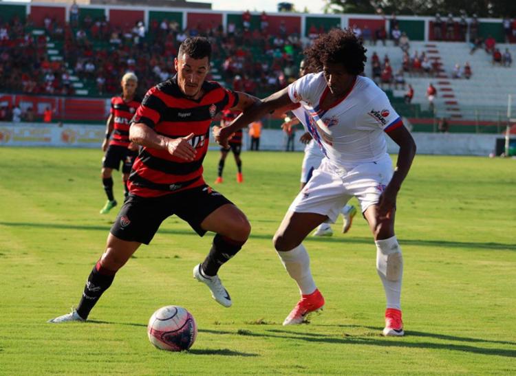 Vitória vacila no fim e cede empate ao Bahia de Feira; veja os gols