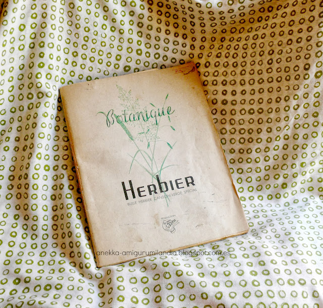 vintage herbalist book anekka