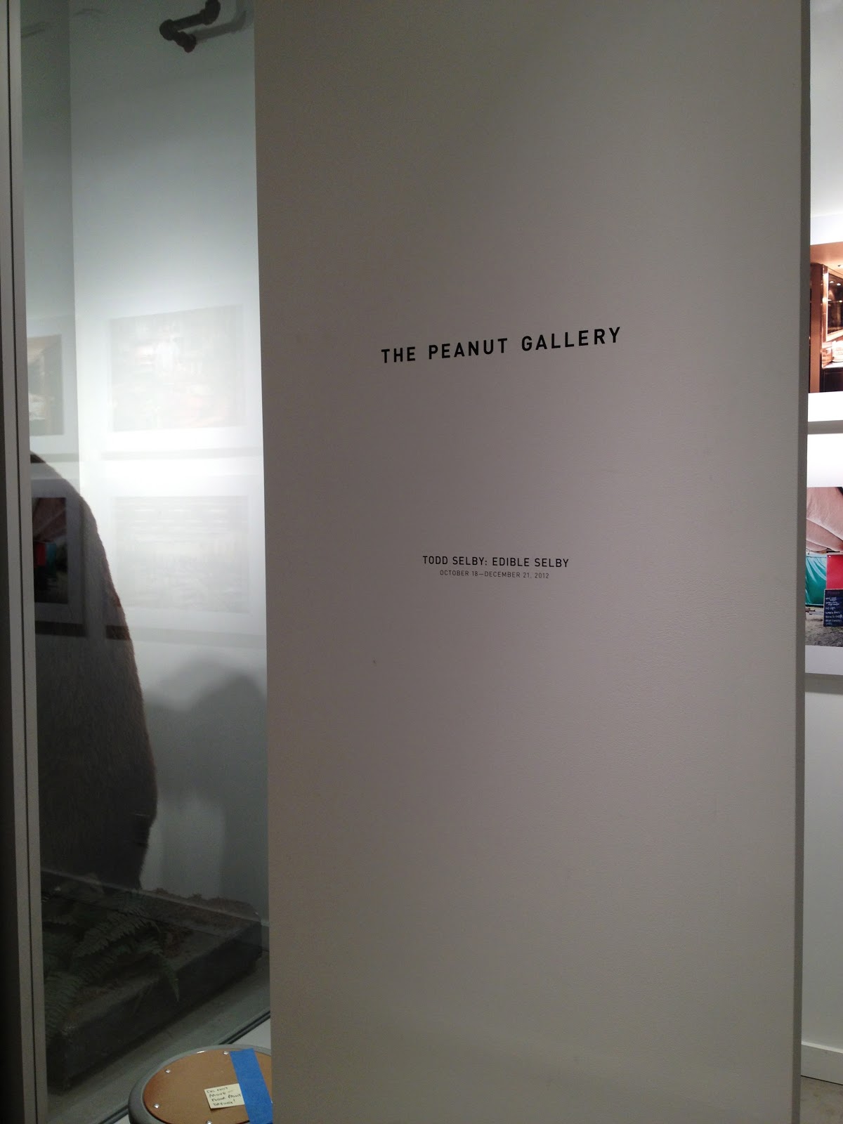 !: screen printing text on textured wall