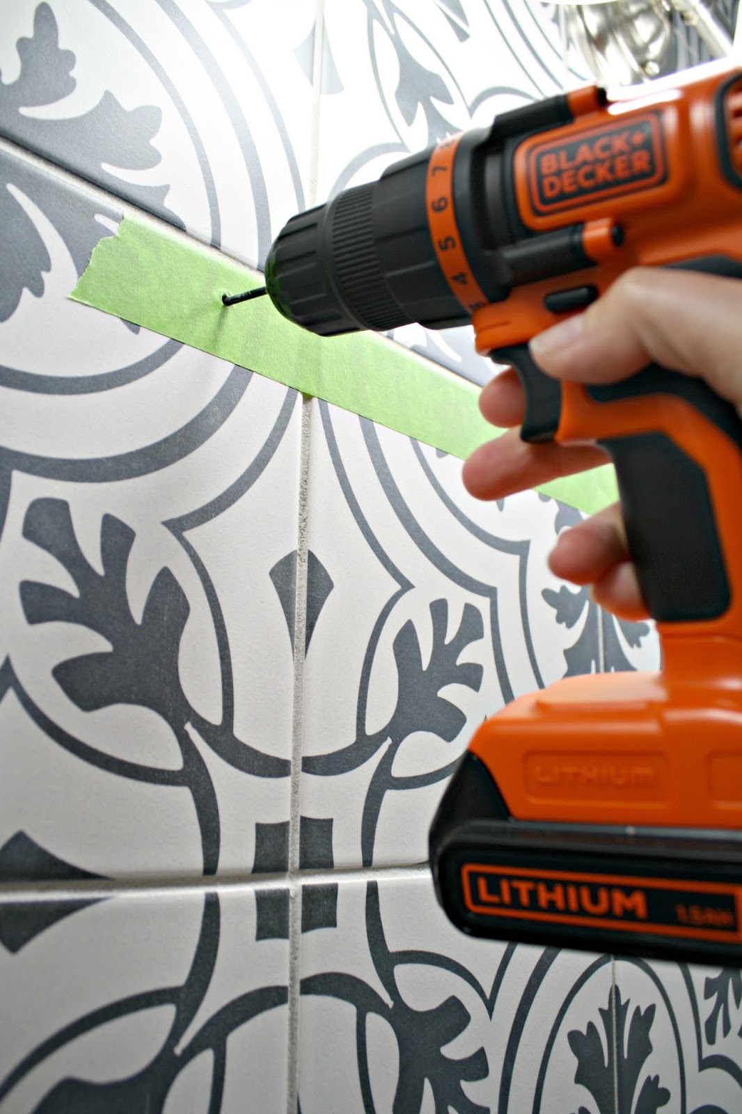 Easy Hack to Hang Art Perfectly Straight Thrifty Decor Chick