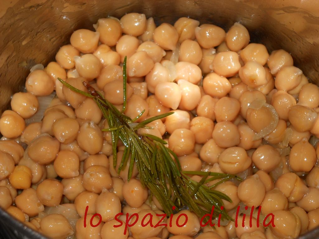 lo spazio di lilla: lilla in cucina e... i ceci al profumo di rosmarino