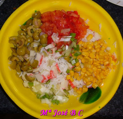 tomates+rellenos+de+ensalada+de+arroz+(11).JPG