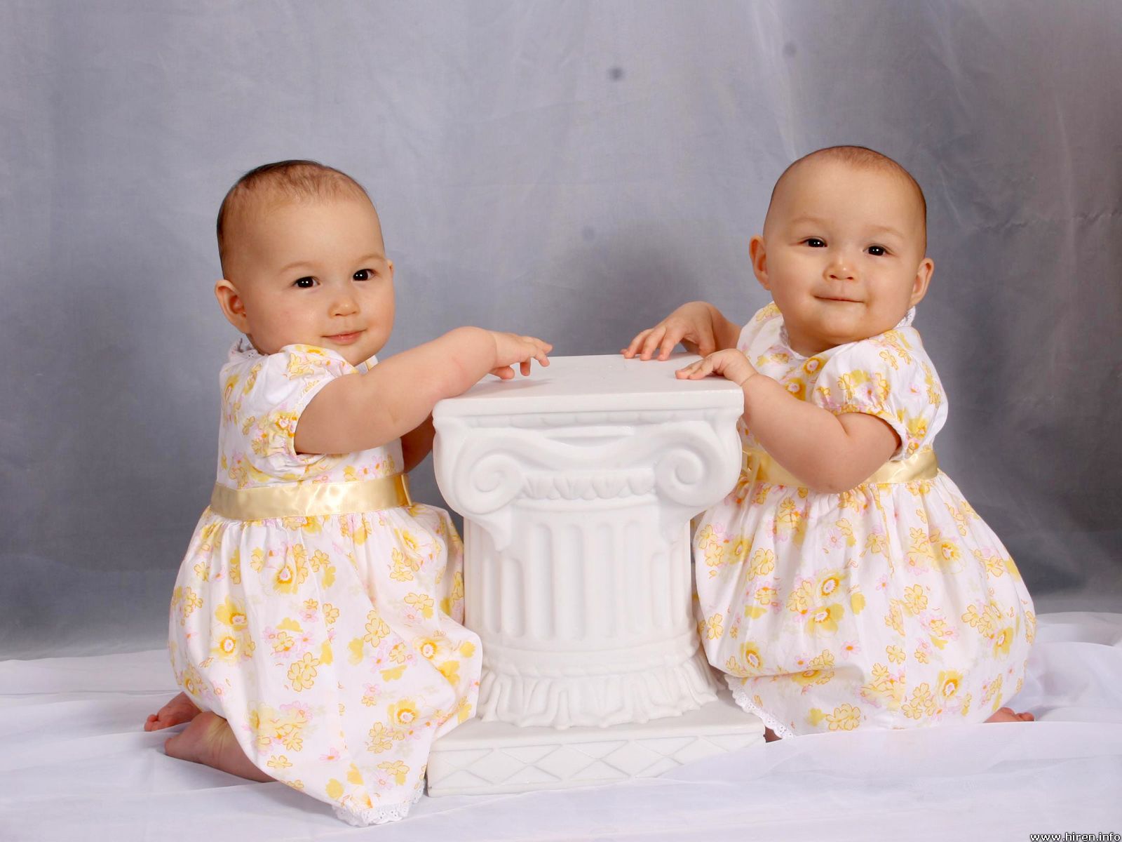 About Baby Article: Twins Baby, Child, and Pictures (Types)