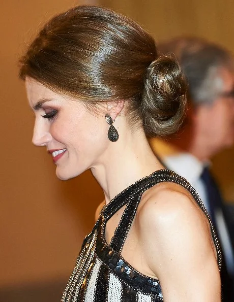 Queen letizia wore Nina Ricci Line dress, Grisogono Black Diamond Earrings, Magrit Pump. Juliana Awada wore Valentino tulle Lace gown