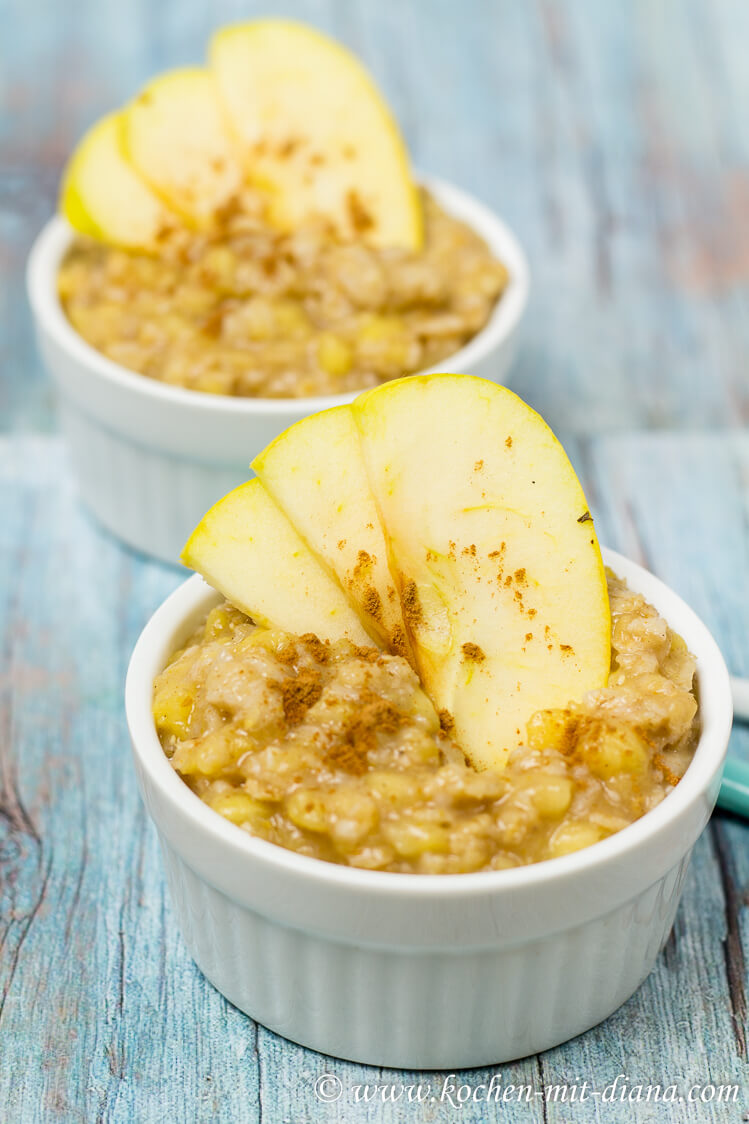 Porridge with baked apple and cinnamon Cooking with Diana