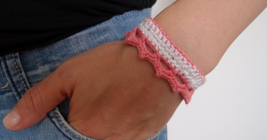 Cowrie-Shell-Crochet-Bracelet-pattern-small-0426-1 - Celtic Knot Crochet