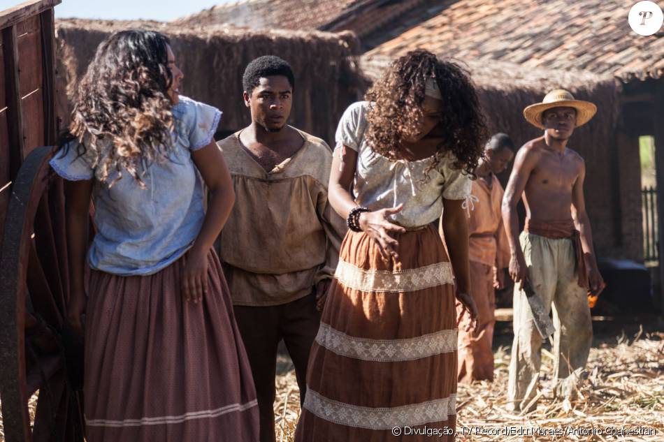 Figurino Escrava Mãe novela