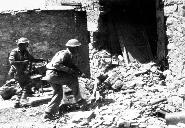 South African 6th Armoured Division, Italy 1944, 1945 South African 6th Armoured Division, Italy 1944, 1945