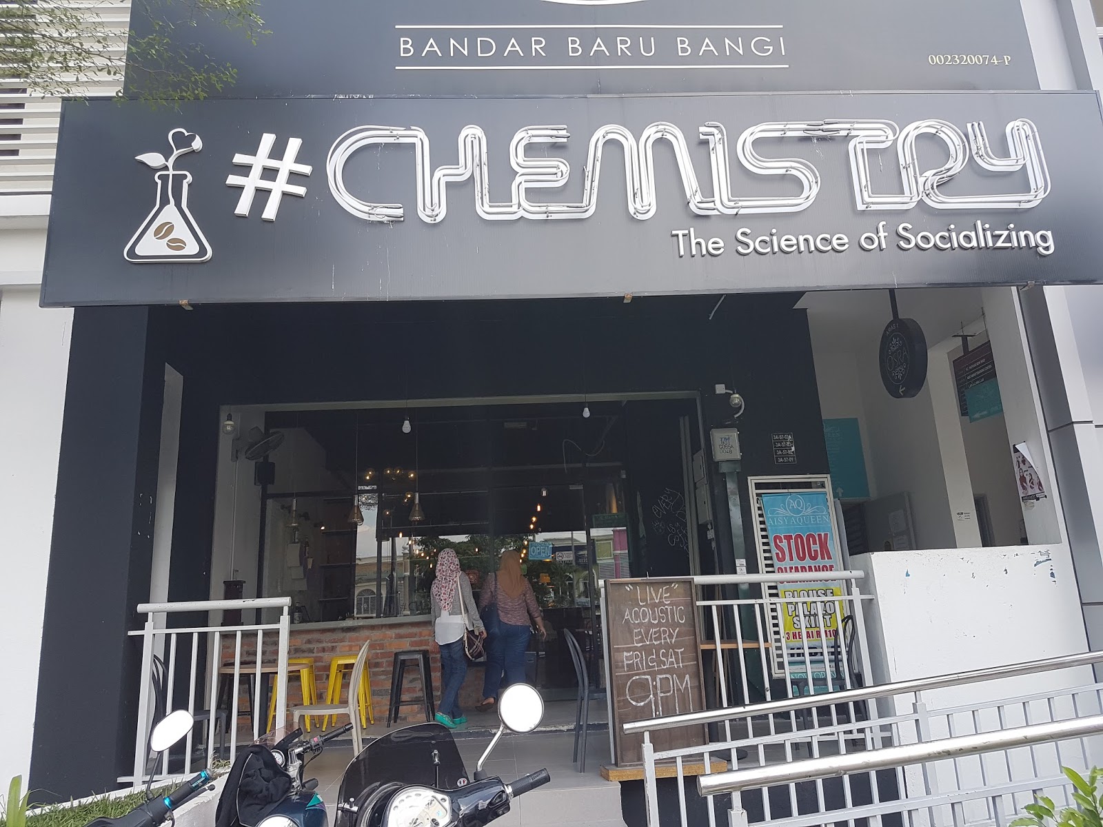 WANDERLUST DJ Chemistry Cafe+Lab, Bandar Baru Bangi