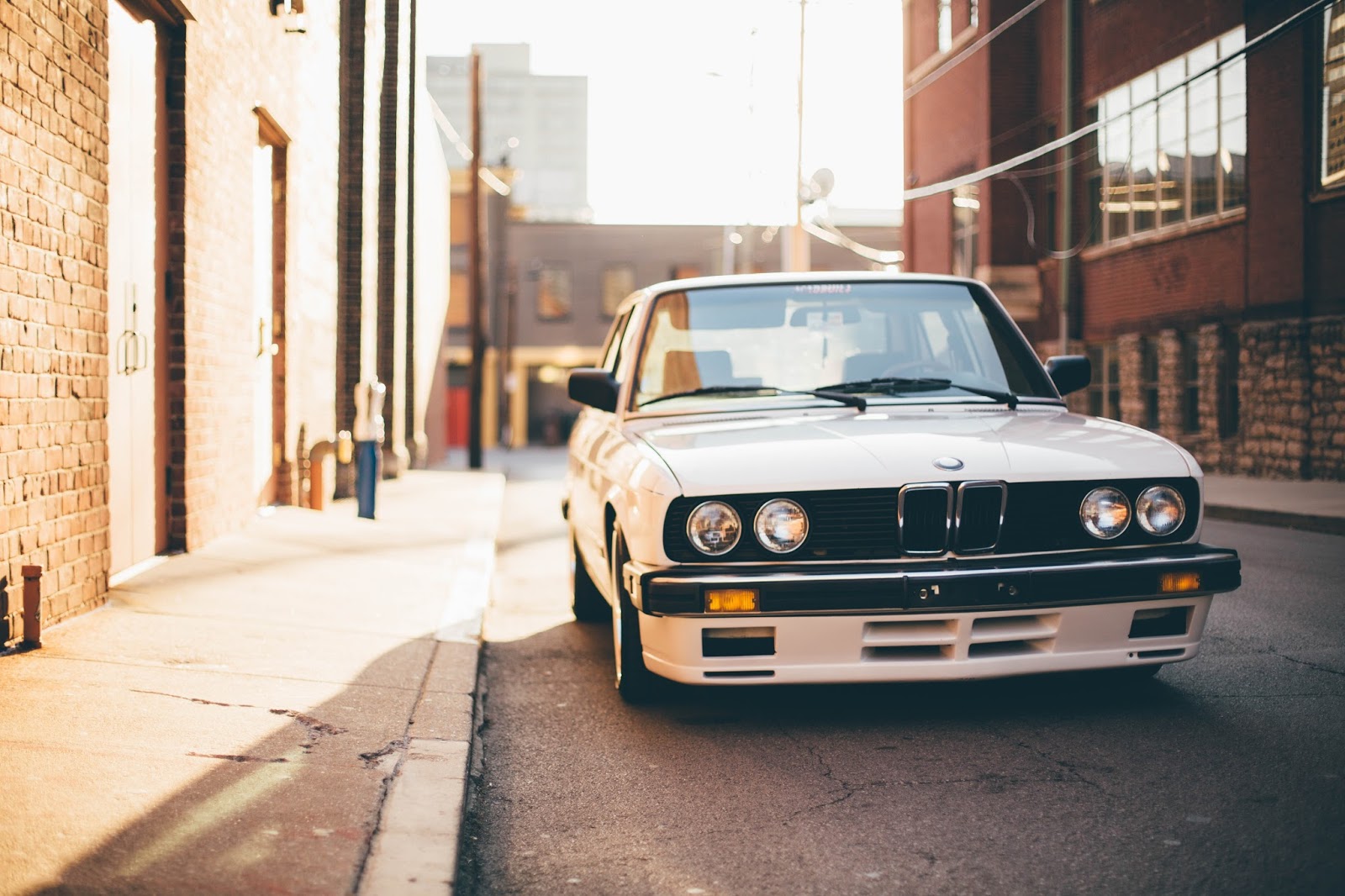 Classic BMW on the Street desktop wallpaper