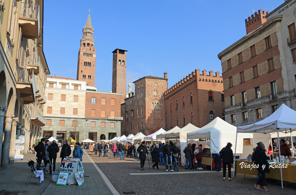 Plaza Stradivari, Cremona