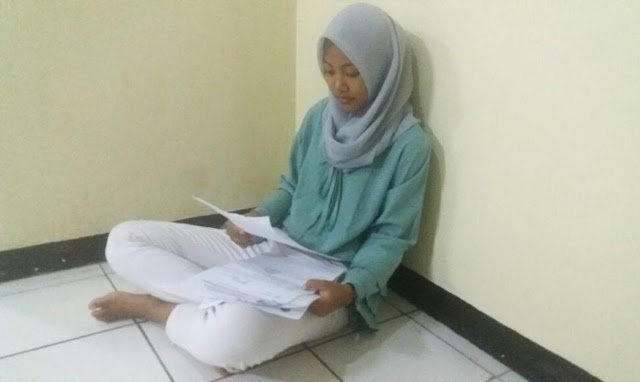 Pertaruhkan Masa Depan, Meski Dikeluarkan dari Sekolah Anin Tetap Berjuang untuk Daftar UN