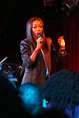 Estelle performs in B.B. King Blues Club NY to a packed out crowd