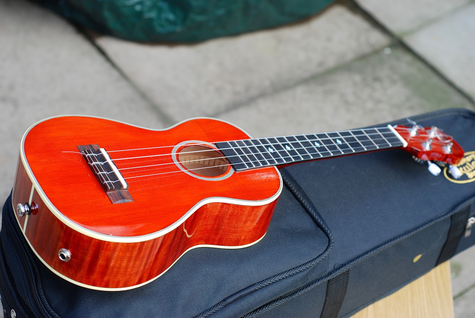 Barnes and Mullins BMUK3CE Calthorpe Ukulele REVIEW