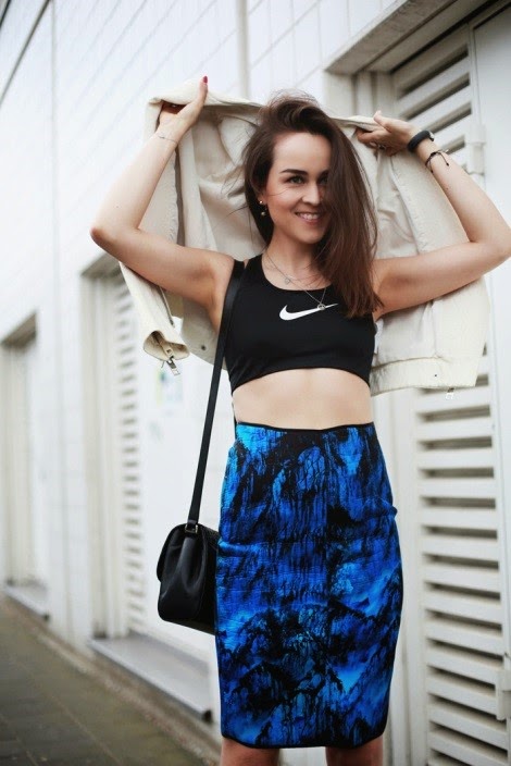 outfits with sports bras