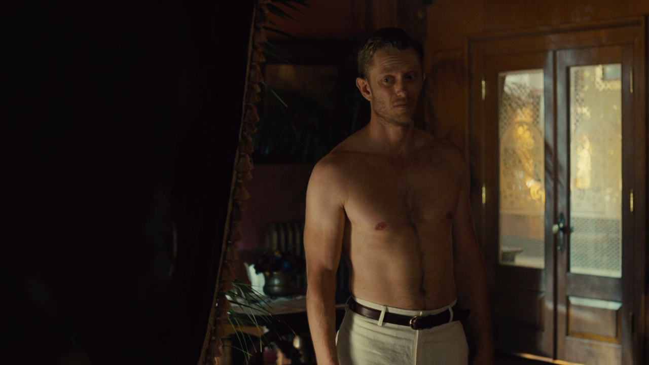 The HBO drama got guest star Neil Jackson shirtless. 