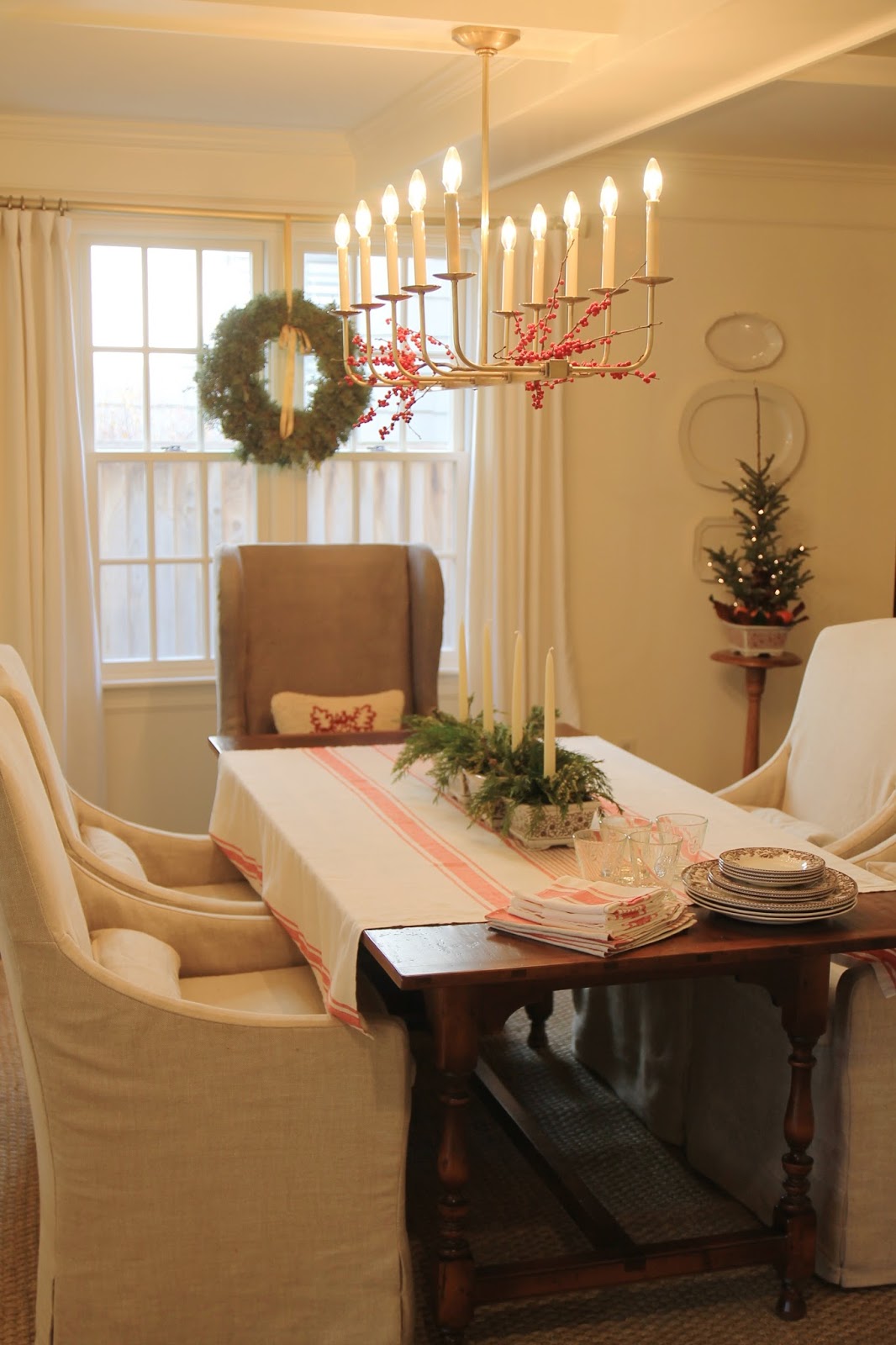 Jenny Steffens Hobick: Christmas at Our House | Photo Tour