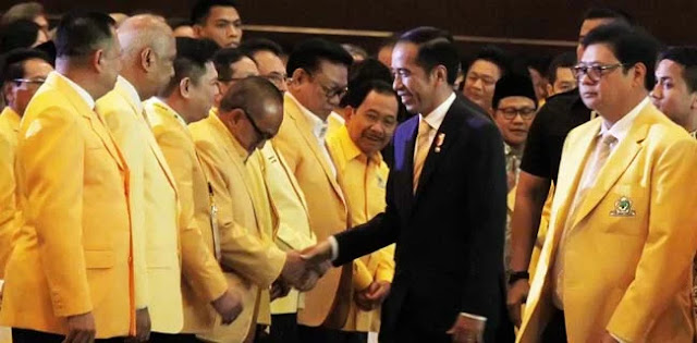 Di HUT Golkar, Jokowi Ingatkan yang Pengalaman Belum Tentu Menang Di HUT Golkar, Jokowi Ingatkan yang Pengalaman Belum Tentu Menang