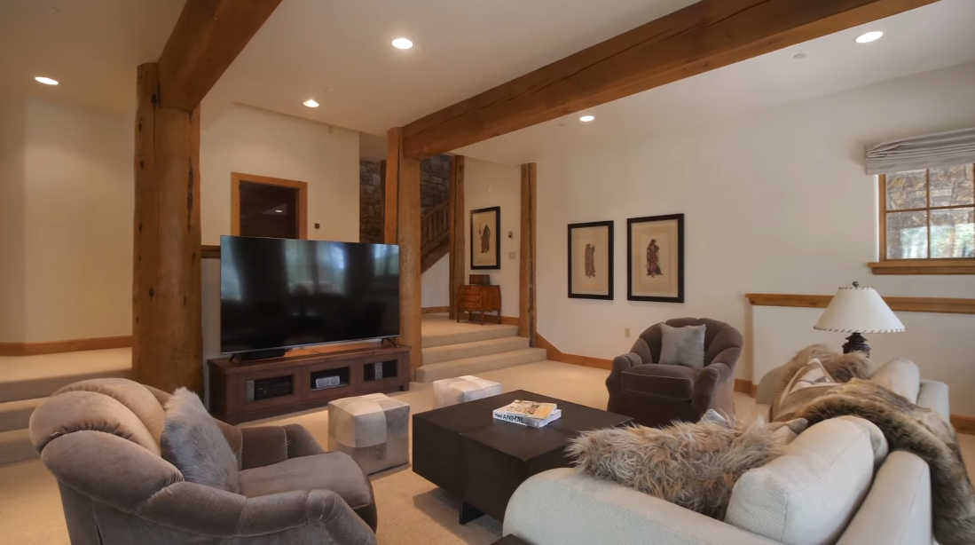 27 Photos vs. 2442 Fenno Dr, Edwards, CO Luxury Home Interior Design Tour