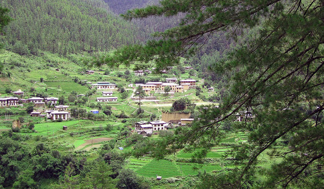 Gambar Rumah penduduk negara Bhutan