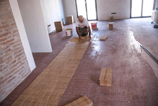 parquet industrial encolado al suelo