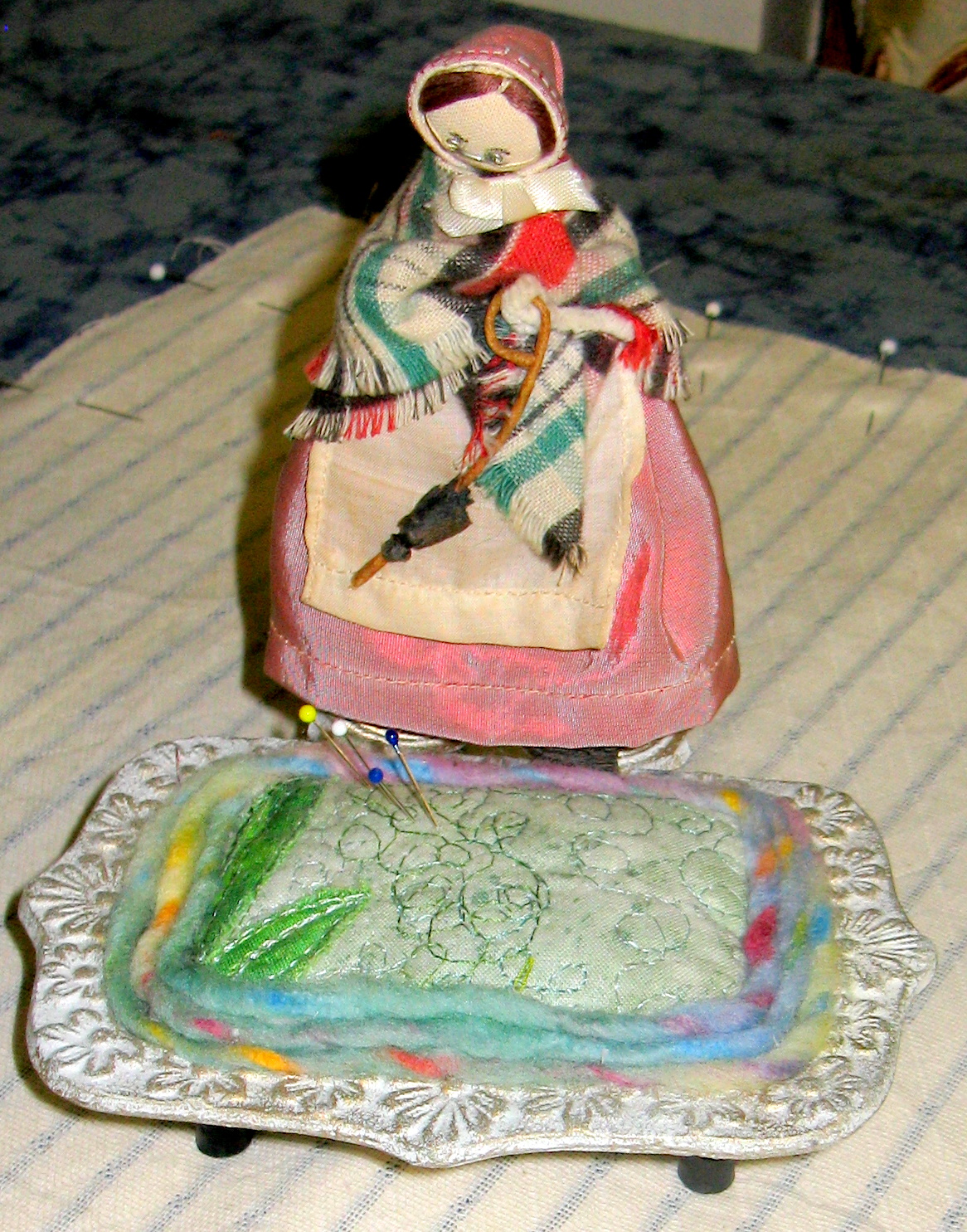 TW Thread Works Simple Pillow Tutorial