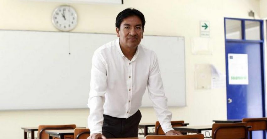 La era digital y el reto para los docentes peruanos La era digital y el reto para los docentes peruanos