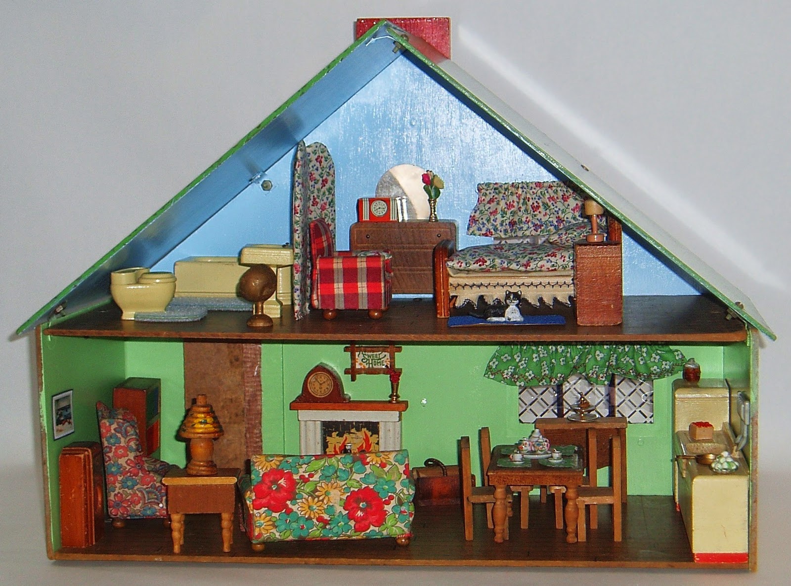 My Vintage Dollhouses My Rich Toys houses