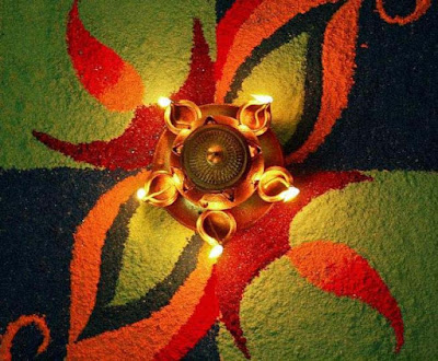 Diwali-Rangoli-with-Candles-image