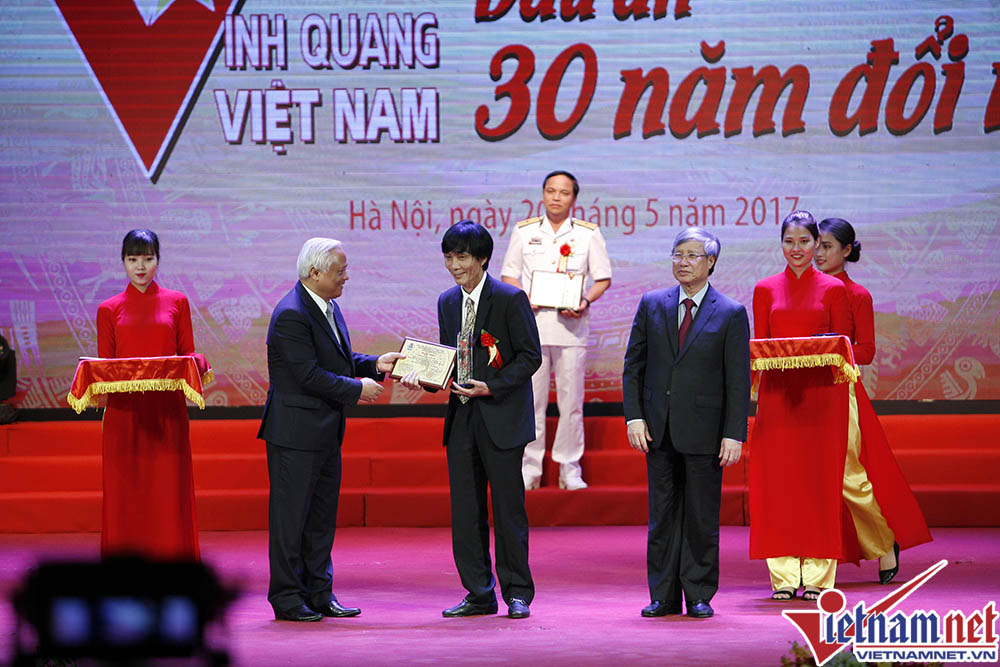 Ông Nguyễn Sự, nguyên Bí thư Thành ủy Hội An (Quảng Nam) là một trong 18 cá nhân được vinh danh