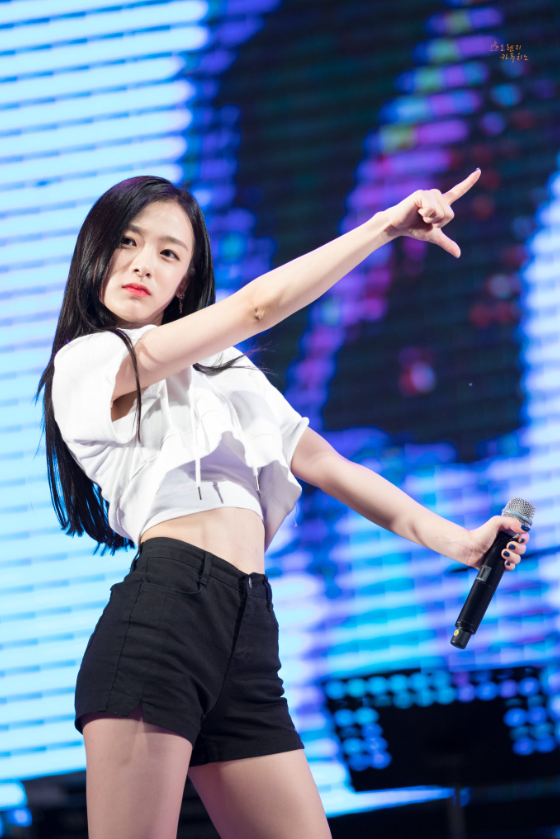 허리가 ㄹㅇ 한줌인 진솔이 | 인스티즈