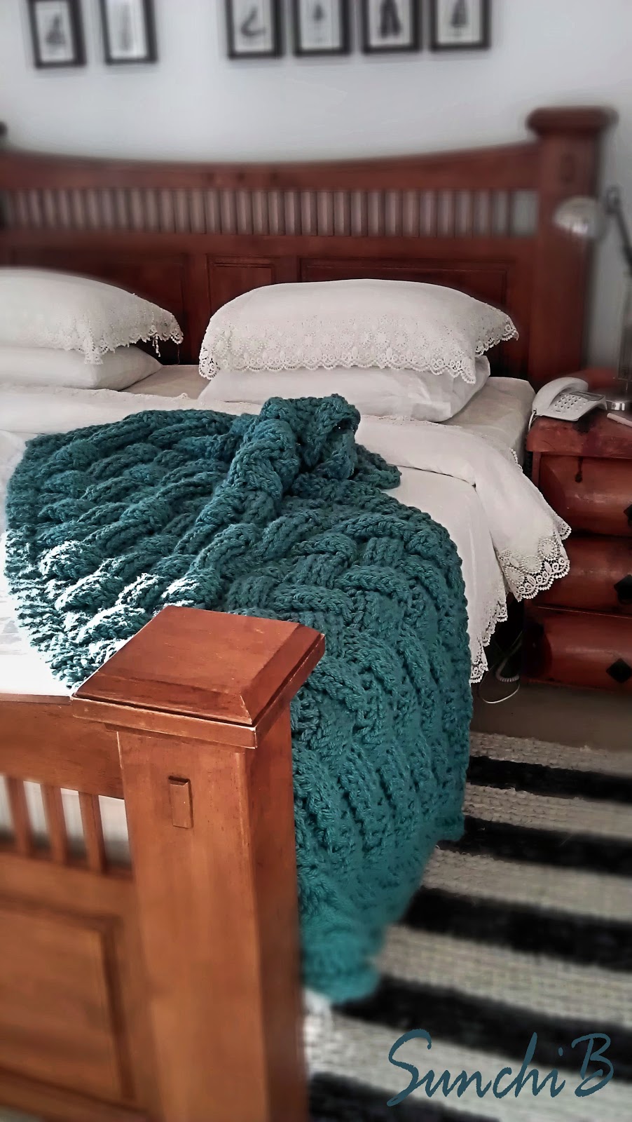 'Sunchi B' Knit & Purl Giant Knit Lounge Throw Entrelac