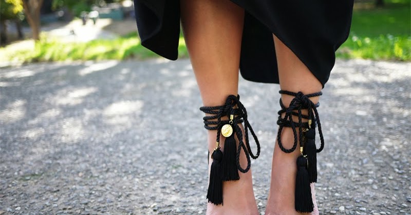 heels with tassels on back