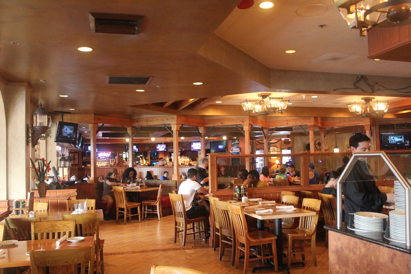 Stay, Stray, Play and Feast Smokehouse Grill Home of Orlando’s Best