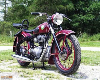 motocicleta Simson 250