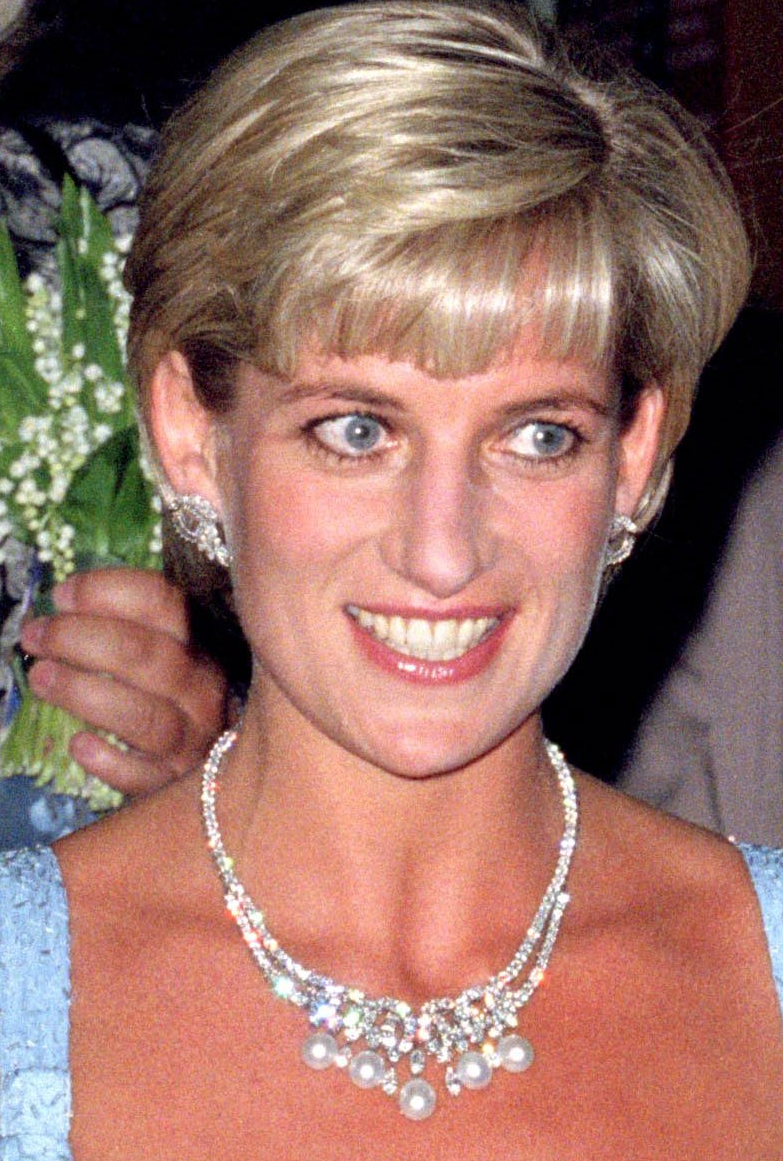 High Life Living Luxury: Princess Diana’s ‘Swan Lake’ Necklace - $12 ...