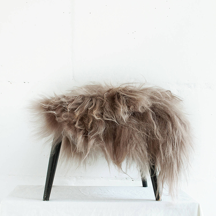 Genuine Icelandic sheepskin chair cover by Taftyli