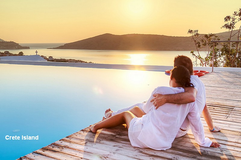The Top Ten Most Romantic Honeymoon Destinations in Hellas (Greece)
