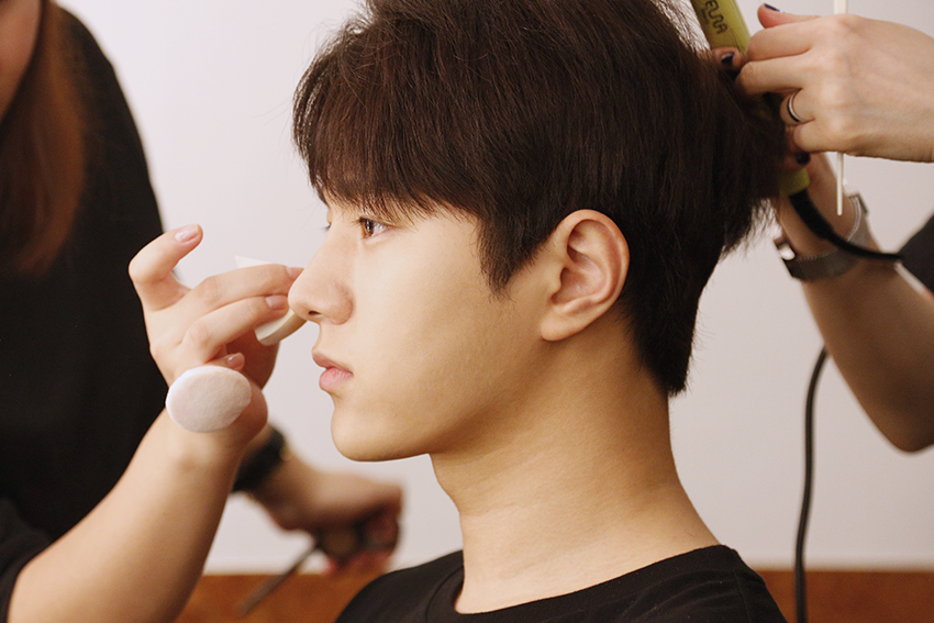 102721413_%2525BB%2525E7%2525C1%2525F800