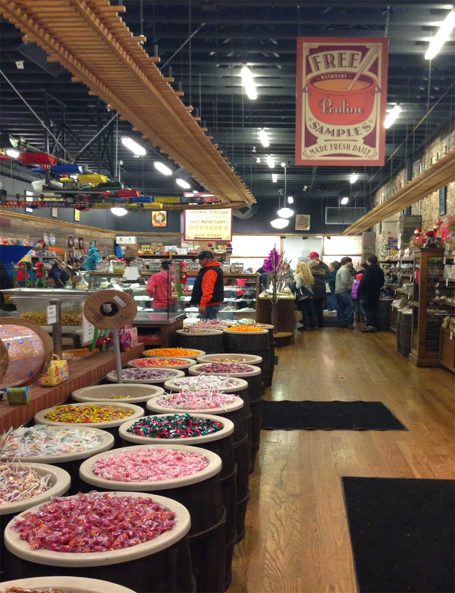 A Touch of Southern Grace Savannah's Candy Kitchen