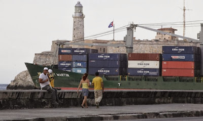 Товарен кораб от американския курортен мегаполис Маями пристигна в Куба за първи път от половин век. 