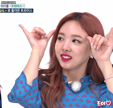 [주간아이돌] 오늘자 트와이스 움짤 Part.2 개인(나연,다현,지효,채영).gif | 인스티즈