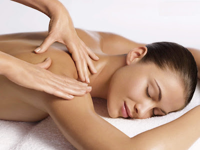 Massage lưng có tốt không? 
