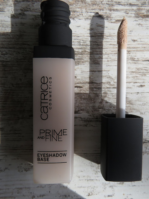 CATRICE_prime_and_fine_eyeshadow_base